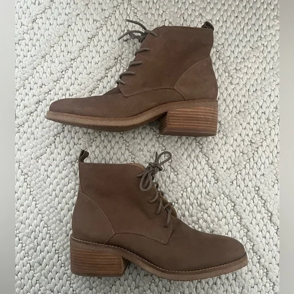 Lucky Brand Booties - Picture 1 of 6
